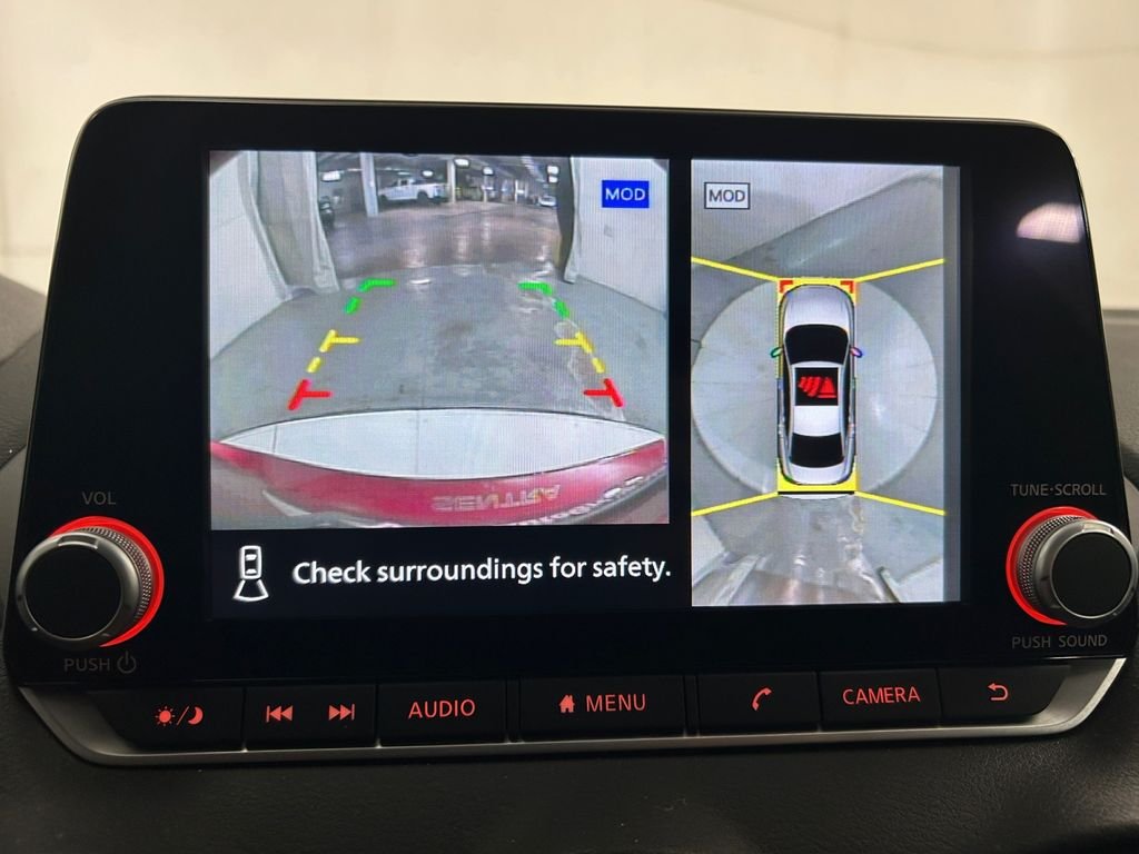 Used 2024 Red Nissan SR image 26