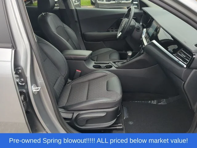 Used 2022 Gray Kia LXS image 48
