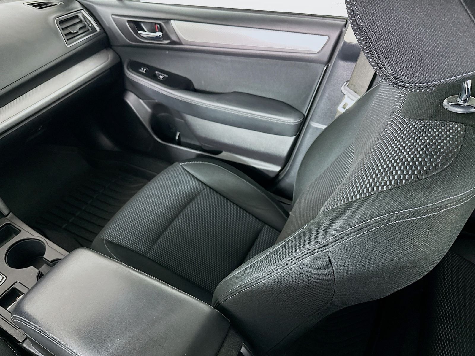 Used 2015 Twilight Blue Metallic Subaru 2.5i Premium image 24
