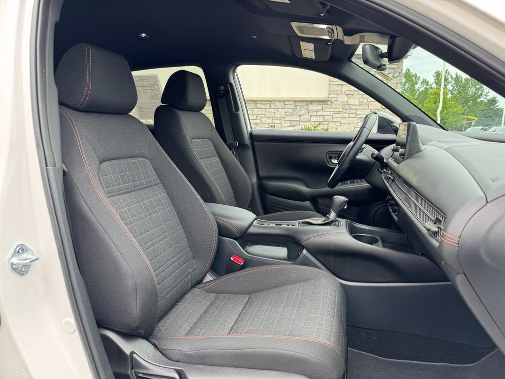 2025 Honda HR-V Sport - Photo 9