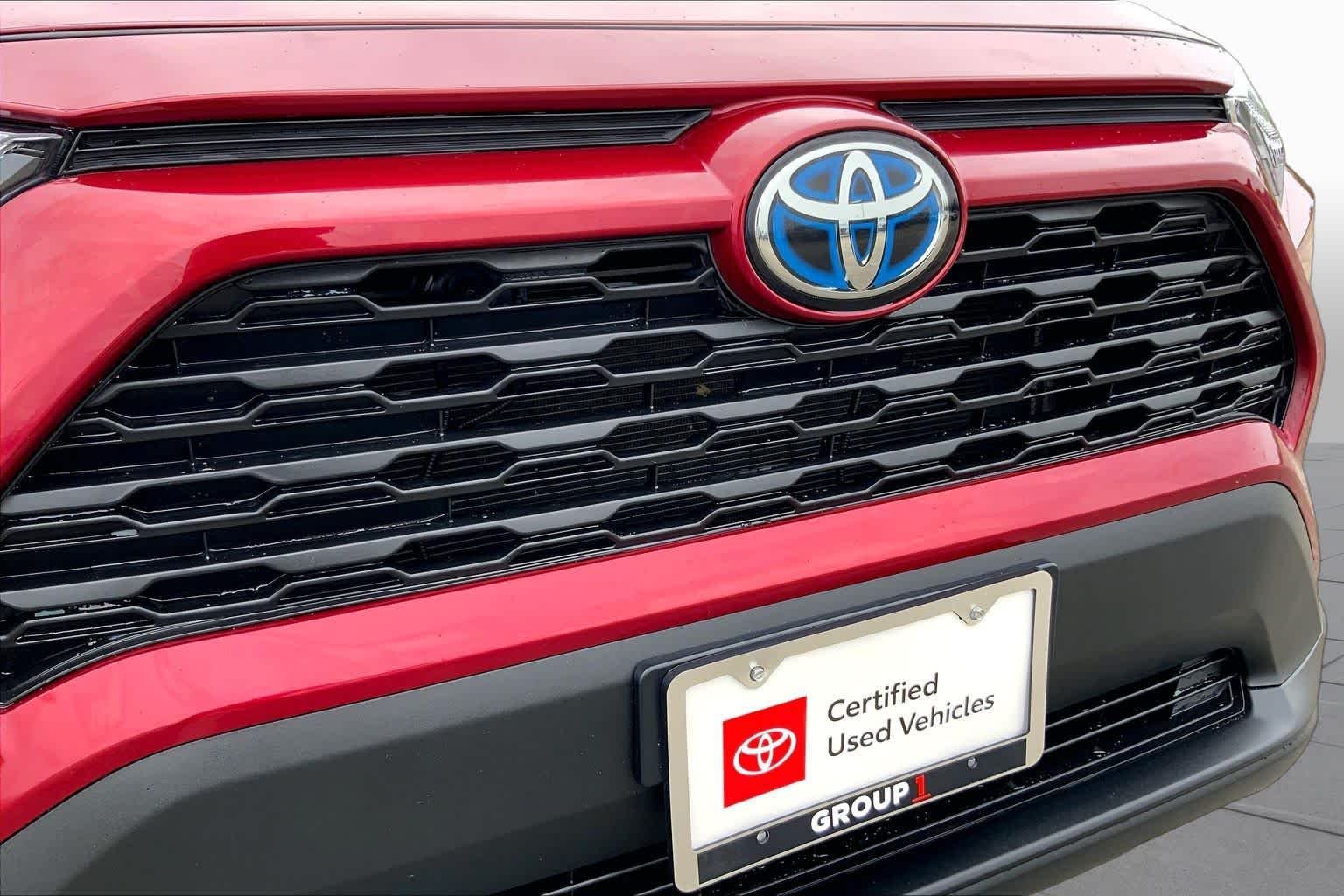 Used 2024 Ruby Flare Pearl Toyota Hybrid XLE Premium image 29