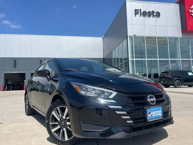 2025 Nissan Versa 1.6 SV