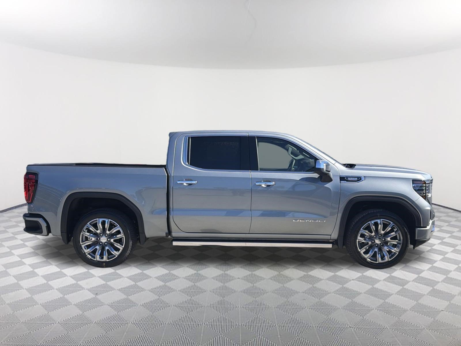 2026 GMC Sierra 1500 Denali - Photo 4