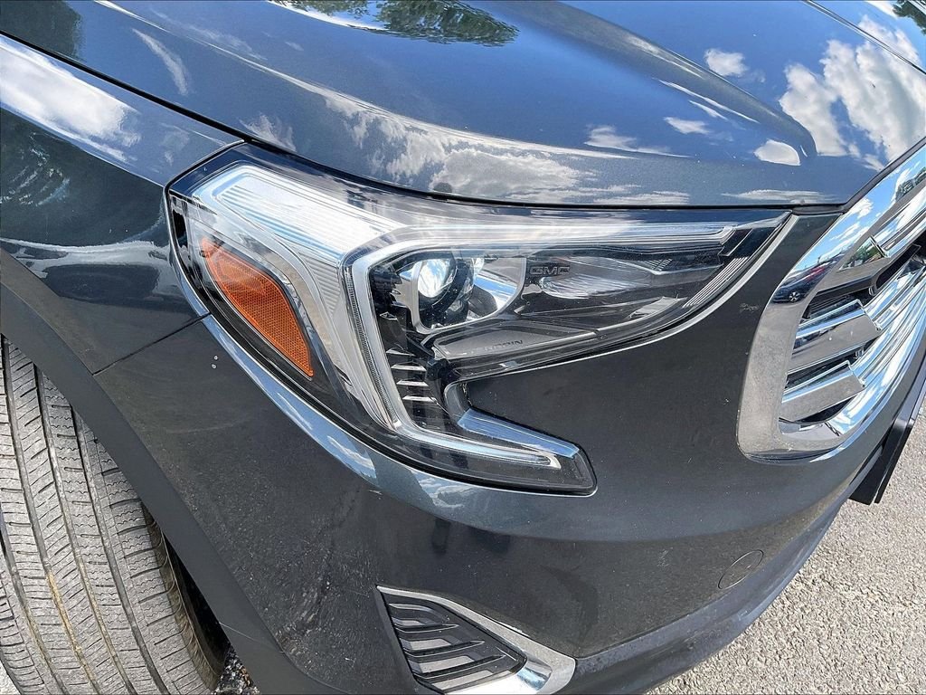 Used 2018 Gray GMC SLE image 31