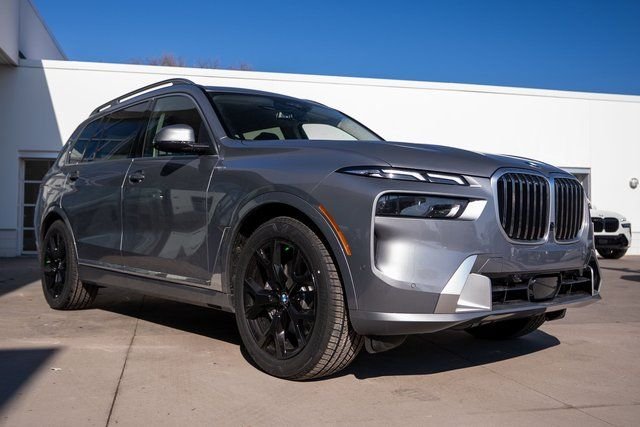 New 2026 Skyscraper Grey Metallic BMW xDrive40i image 8