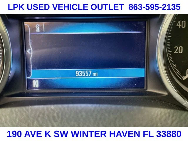 Used 2019 Red Buick Essence image 12