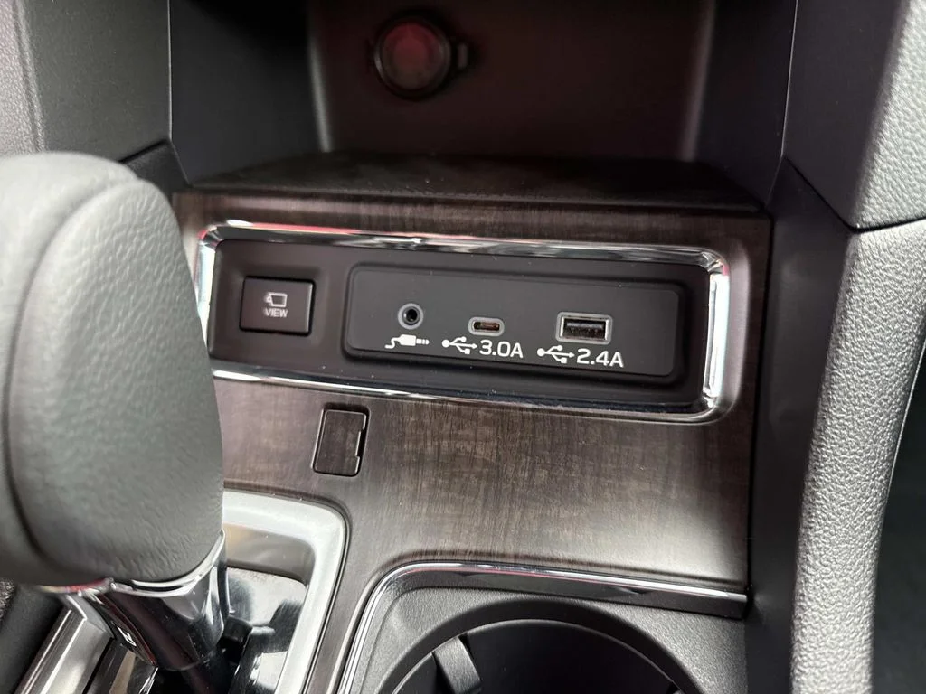 New 2026 ICE SILVER METALLIC Subaru Touring 7-Passenger image 34