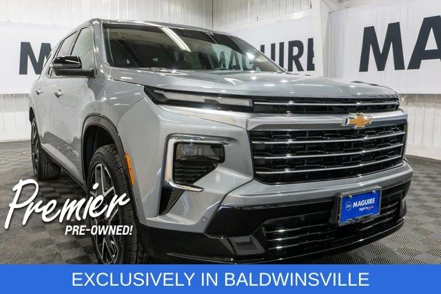 Used 2026 Gray Chevrolet High Country image 4