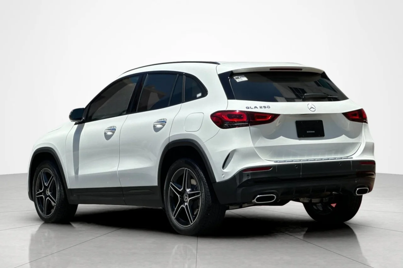 Certified Used 2023 Polar White Mercedes-Benz GLA 250 image 3