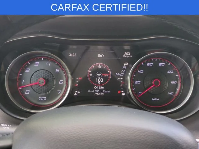 Used 2019 White Dodge SXT image 21
