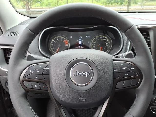 Used 2022 Gray Jeep Trailhawk image 21