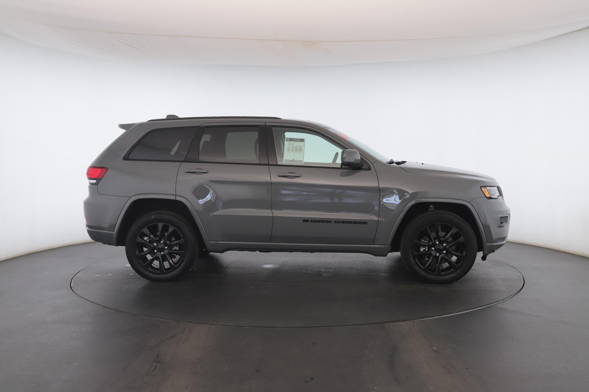 Used 2022 Sting-Gray Clearcoat Jeep Laredo X 4x4 image 23