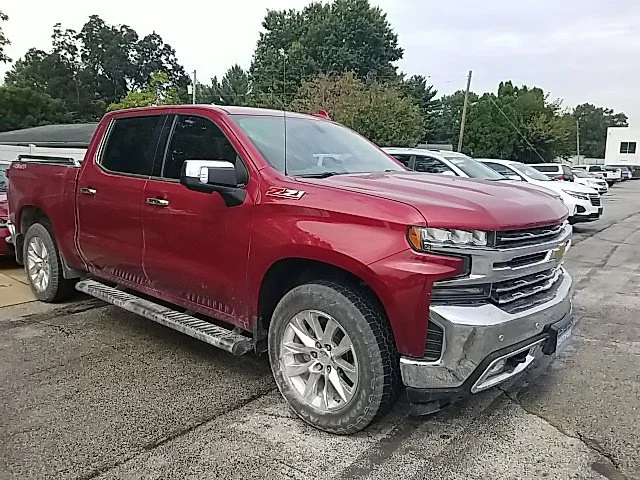 Used 2020 Red Chevrolet LTZ image 4