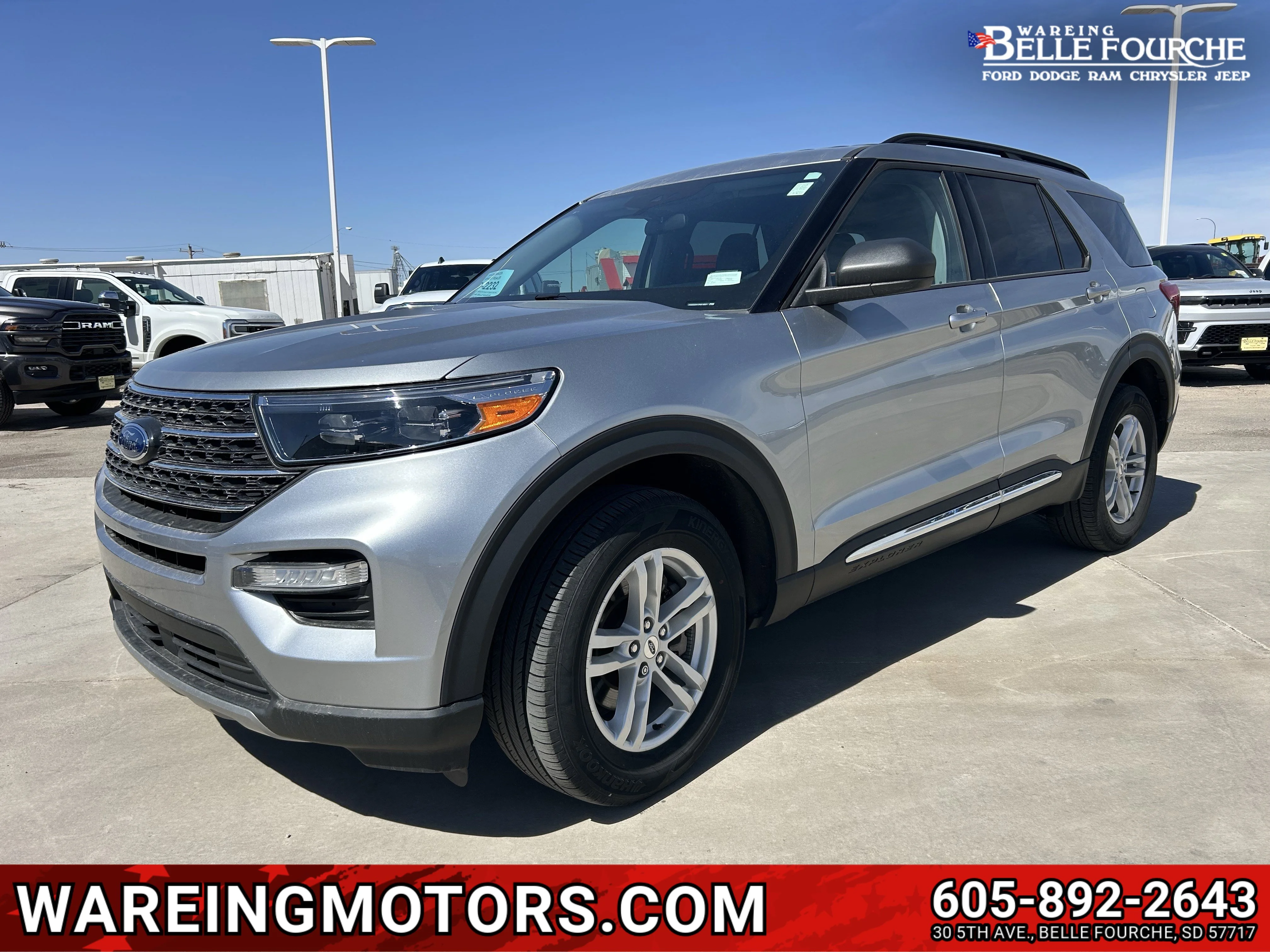 2023 Ford Explorer XLT 4WD's photo