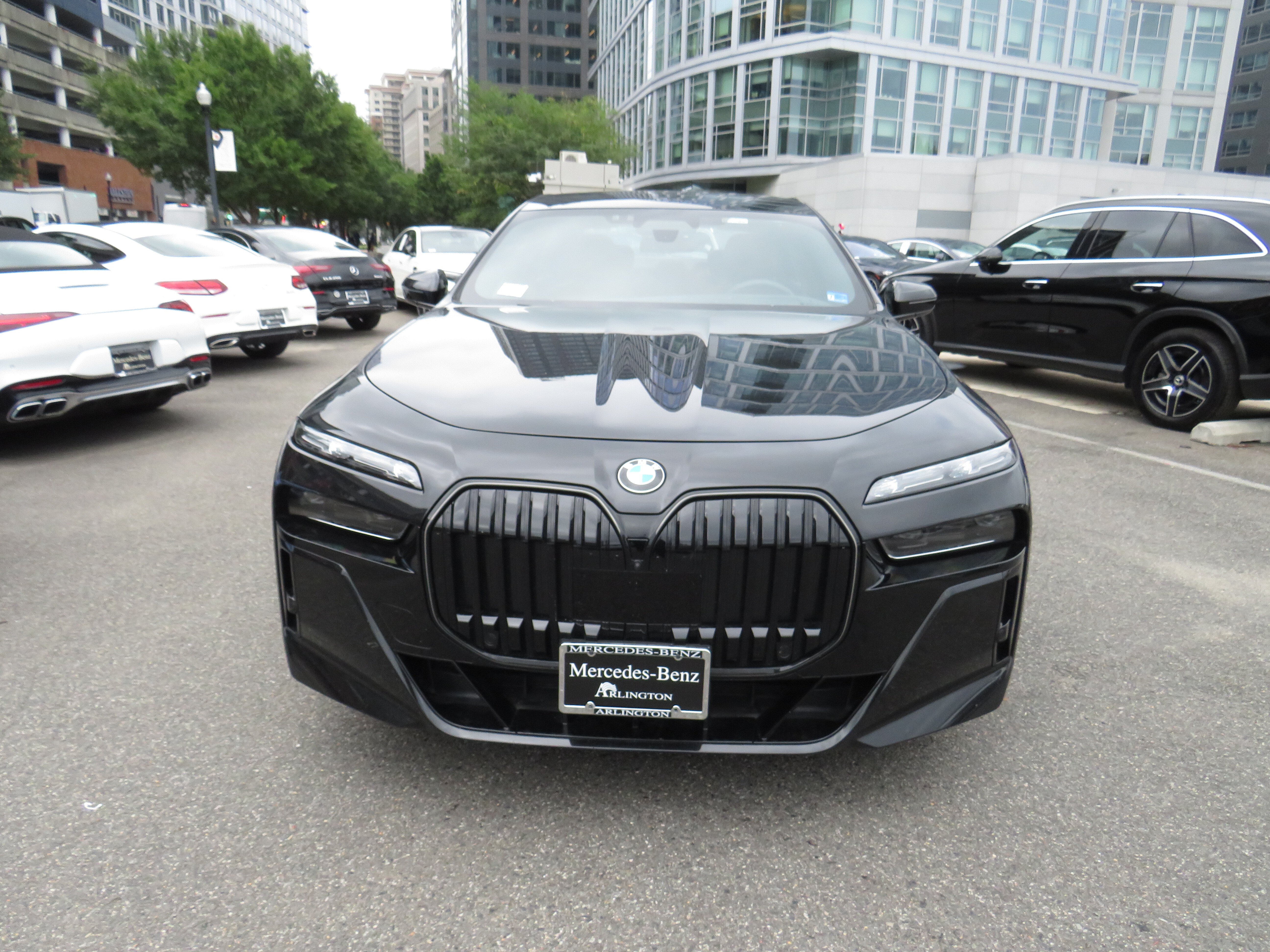 Used 2024 Black Sapphire Metallic BMW 760i xDrive image 6