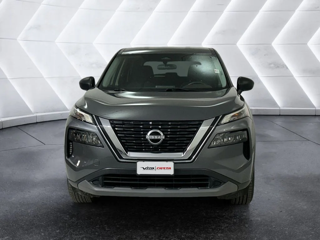 Used 2023 Gray Nissan S image 2