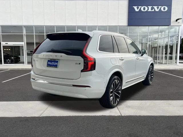 2026 Volvo XC90 Plus - Photo 7