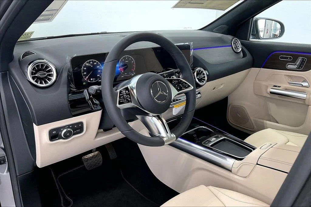 New 2026 Mountain Grey Metallic Mercedes-Benz GLA 250 image 20