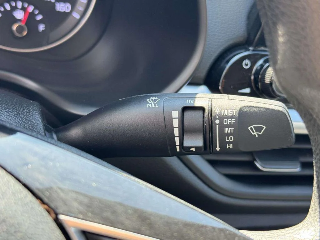 Used 2022 Deep Sea Blue Kia LXS image 25