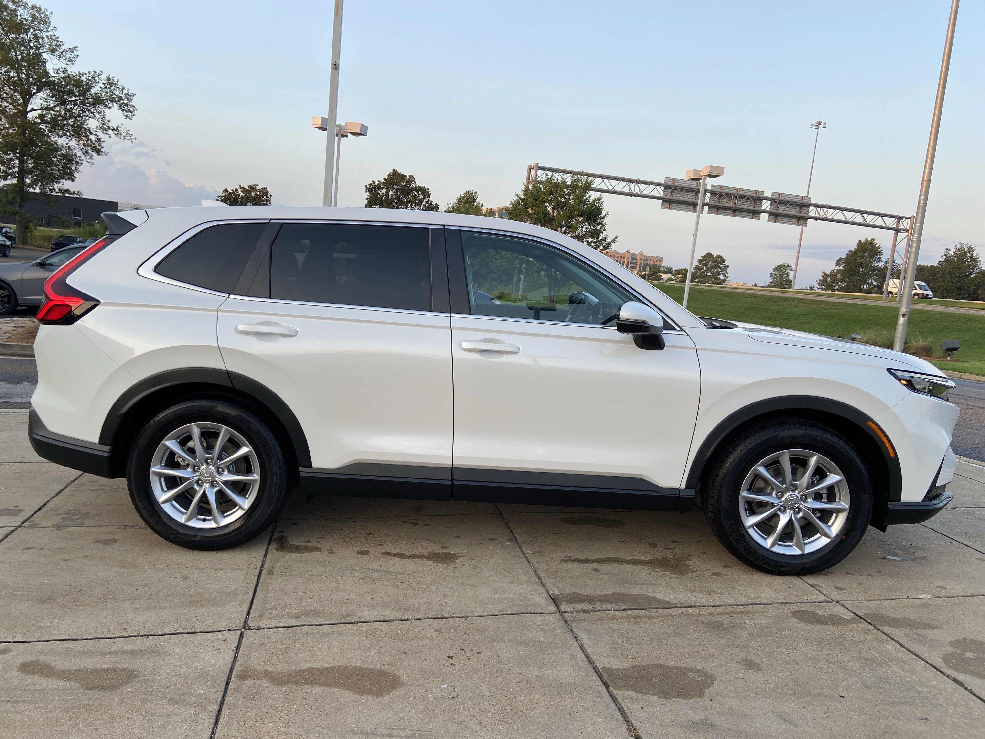 New 2026 Platinum White Pearl Honda EX image 12