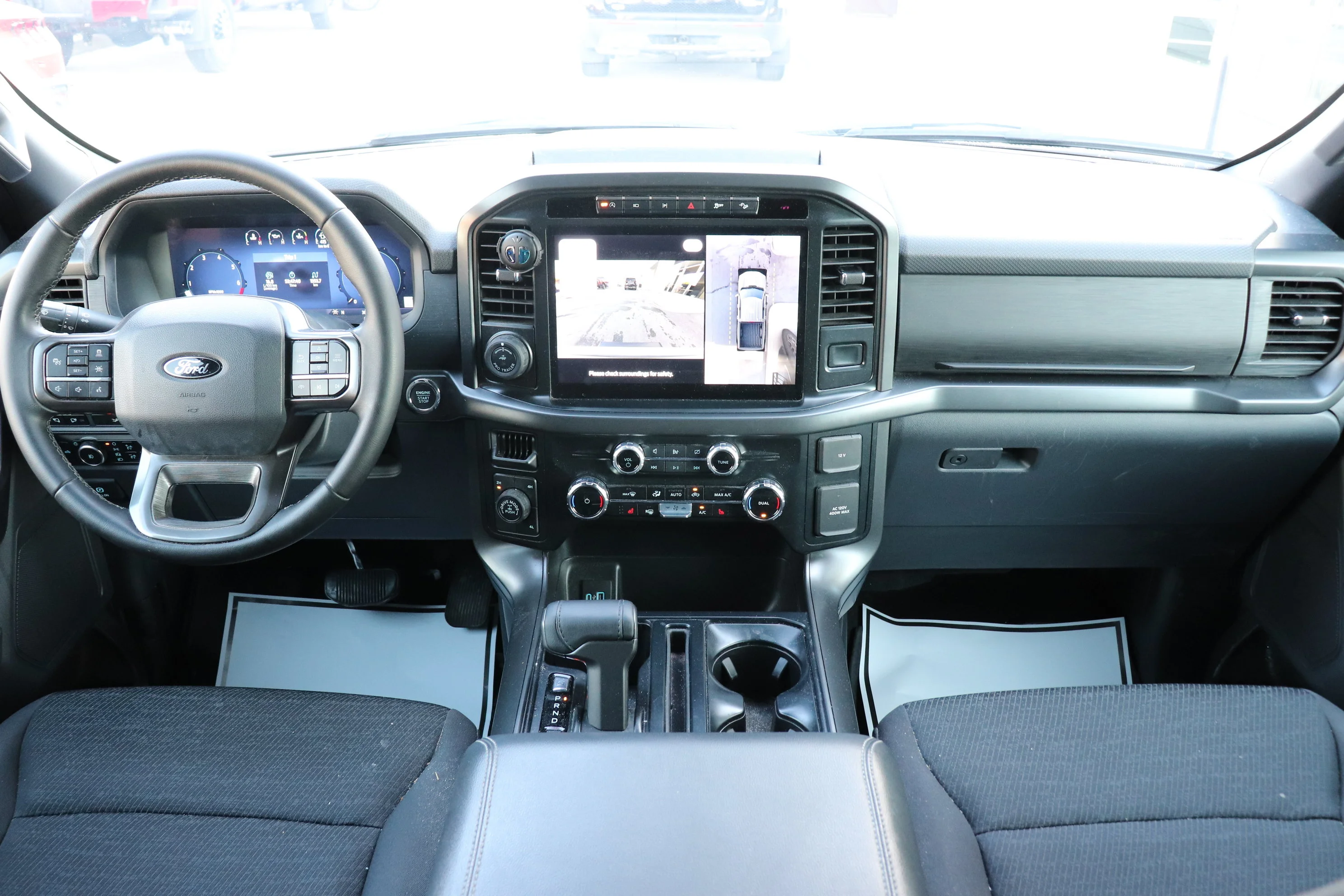 Used 2024  Ford XLT 4WD SuperCrew 5.5