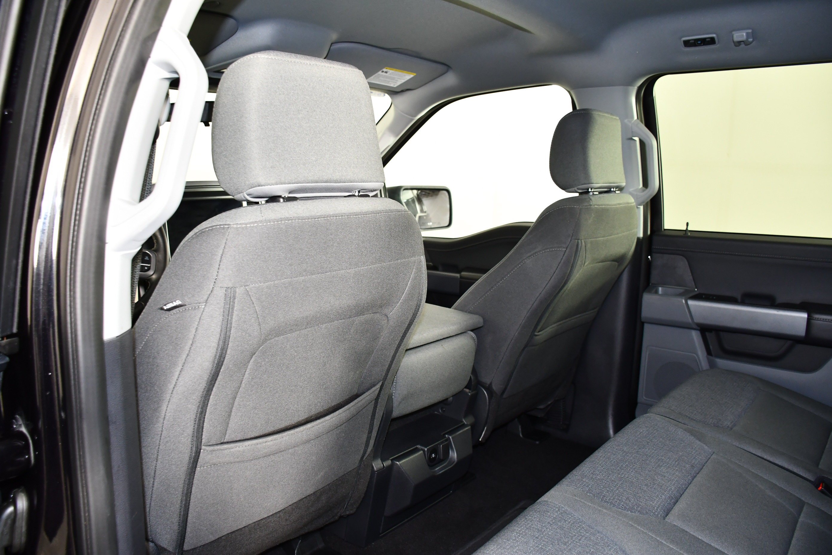 Used 2025 Black Metallic Ford XLT image 48