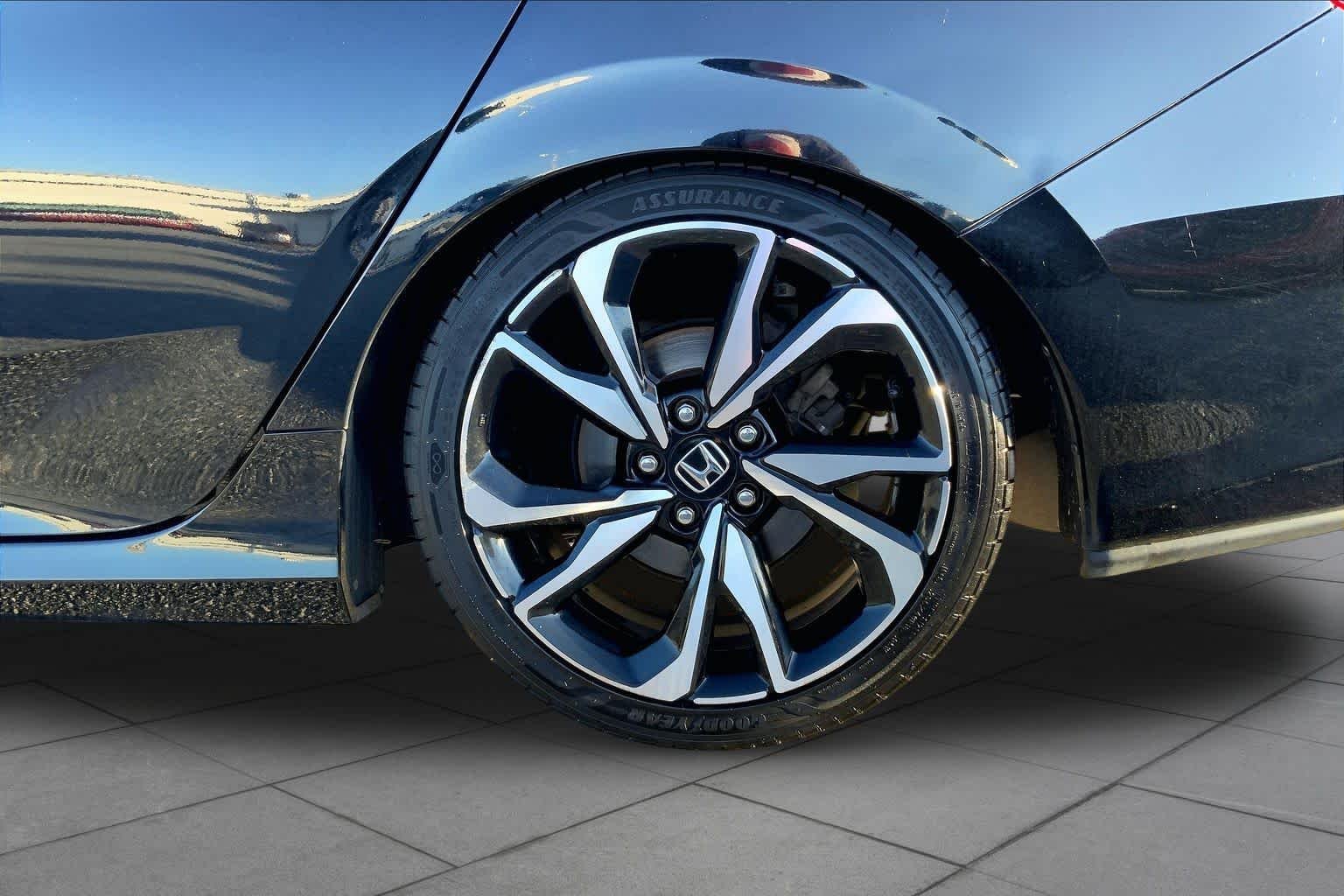 Used 2019 Crystal Black Pearl Honda  image 10