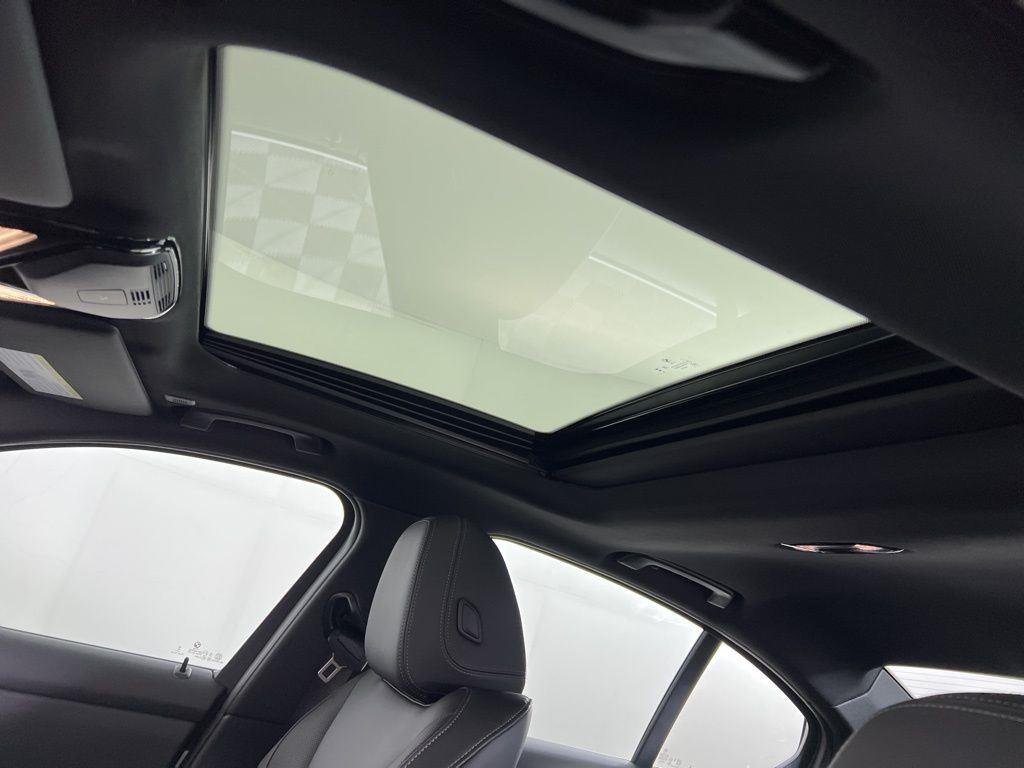 New 2026 Alpine White BMW 330i xDrive image 9