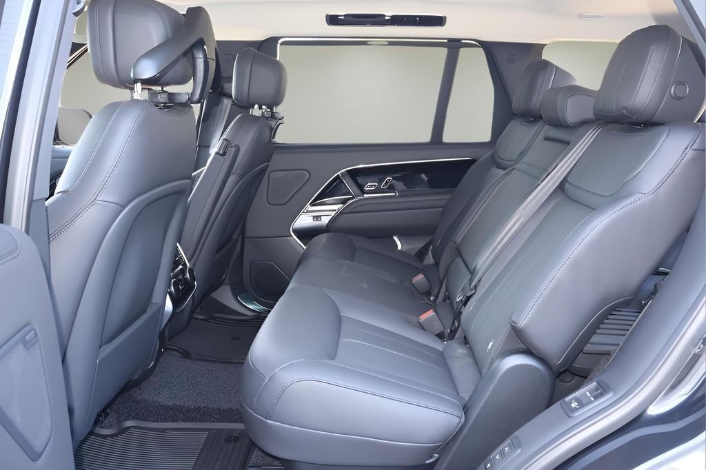 New 2026 Carpathian Grey LAND ROVER SE LWB 7-Seats / V8 image 13