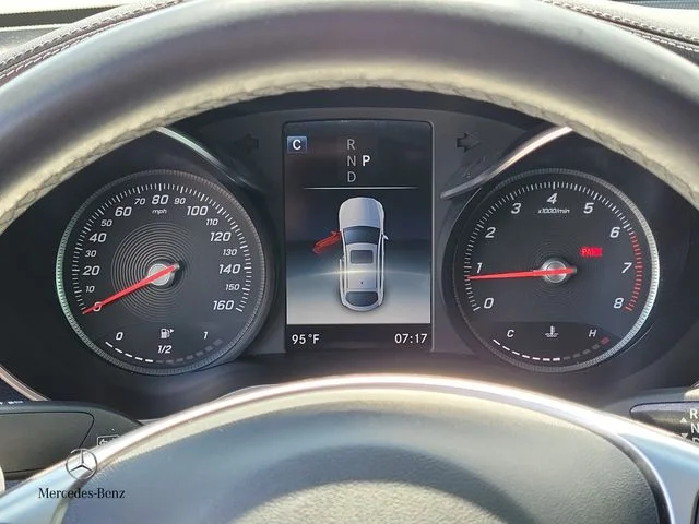 Used 2019  Mercedes-Benz GLC 300 Coupe image 29
