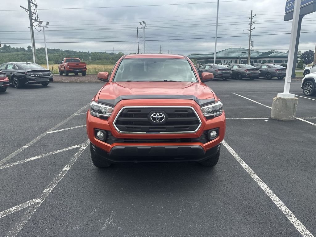Used 2017 Red Toyota SR5 image 3