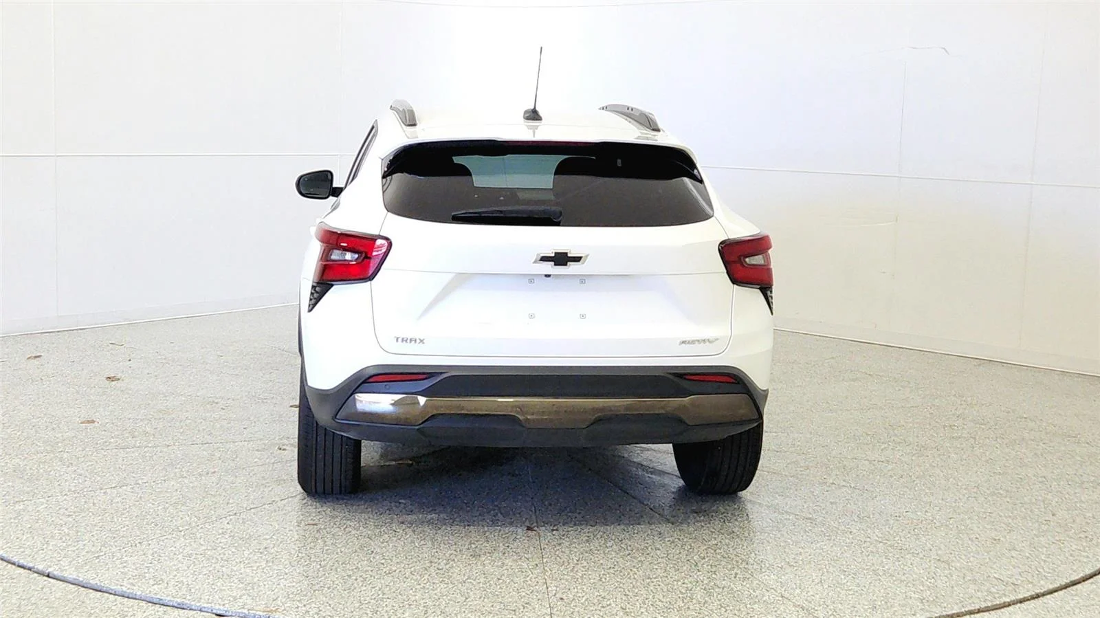 Used 2025 Summit White Chevrolet ACTIV image 6