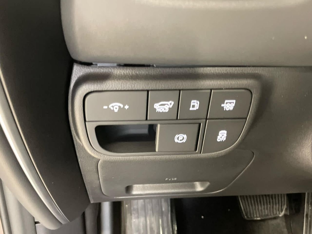New 2026 Cast Iron Brown Pearl Hyundai SEL 8P image 27
