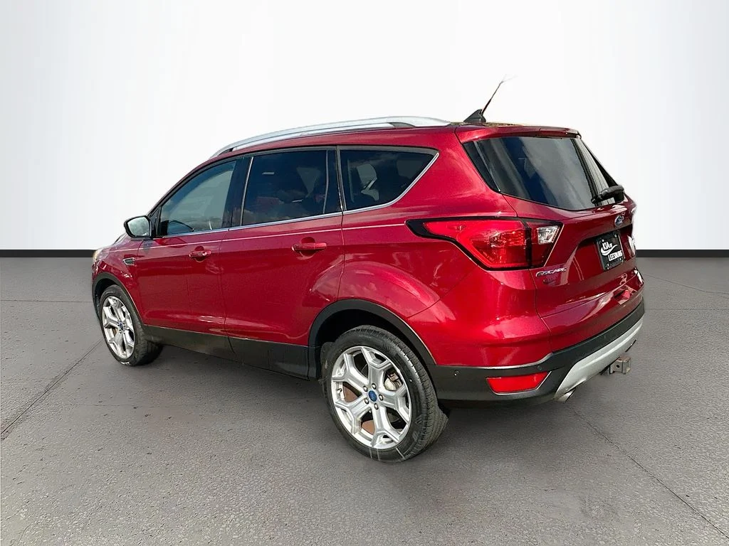 Used 2019 Red Ford Titanium image 5