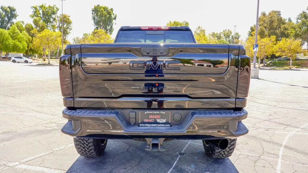 2026 GMC Sierra 2500HD Denali - Photo 8