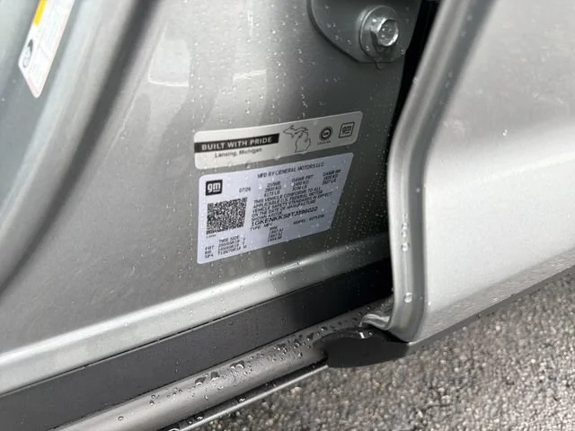 New 2026 Sterling Metallic GMC Elevation image 33