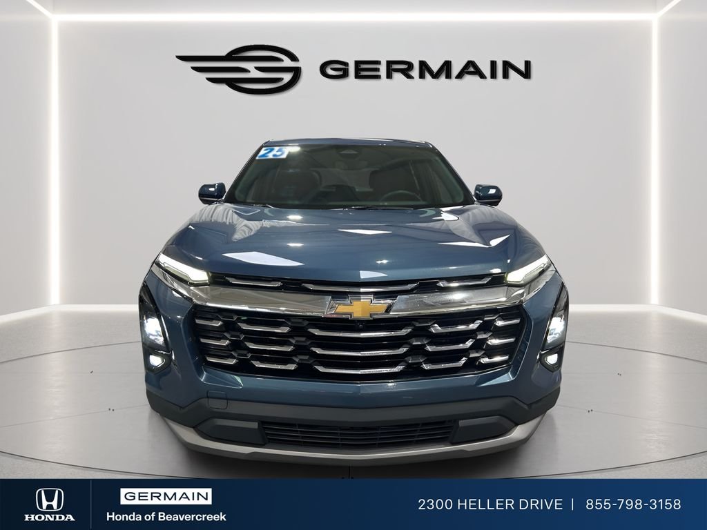 Used 2025 Lakeshore Blue Metallic Chevrolet LT image 3