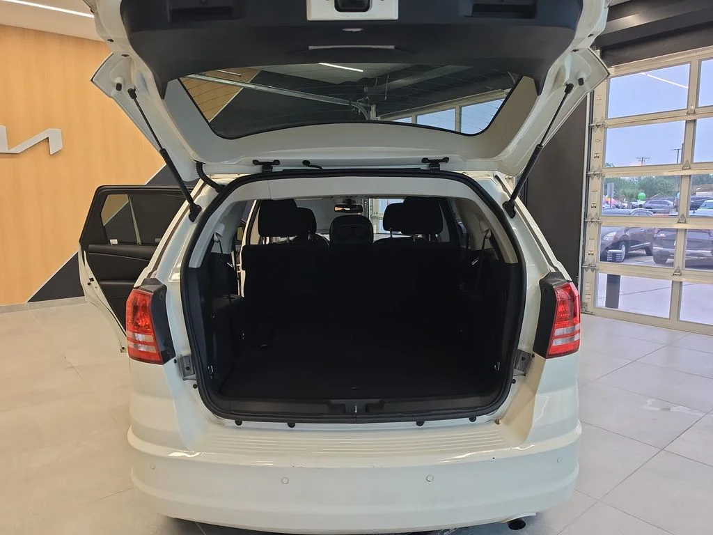 Used 2020 White Dodge SE image 39