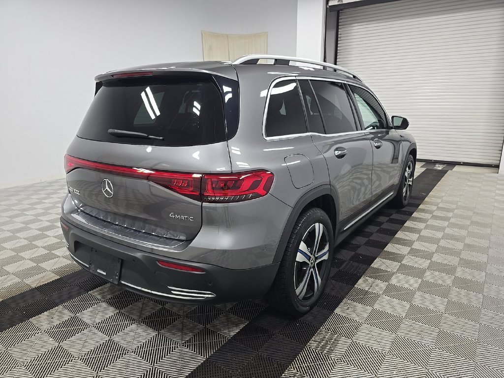 Used 2023 Gray Mercedes-Benz 300 image 4