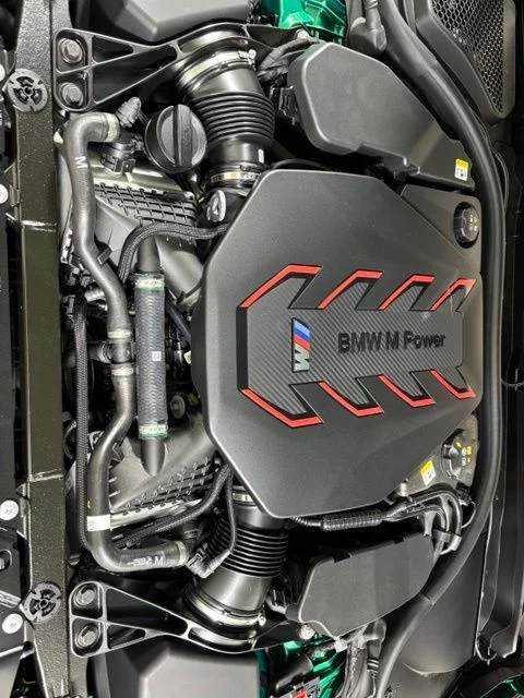 New 2027 Isle of Man Green Metallic BMW Base image 19