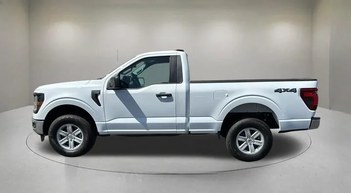 New 2026 Oxford White Ford XL image 3