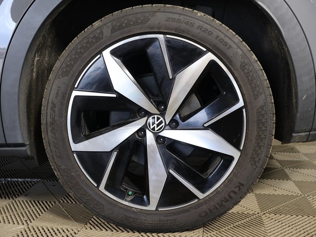 Used 2023 Gray Volkswagen Pro S image 21
