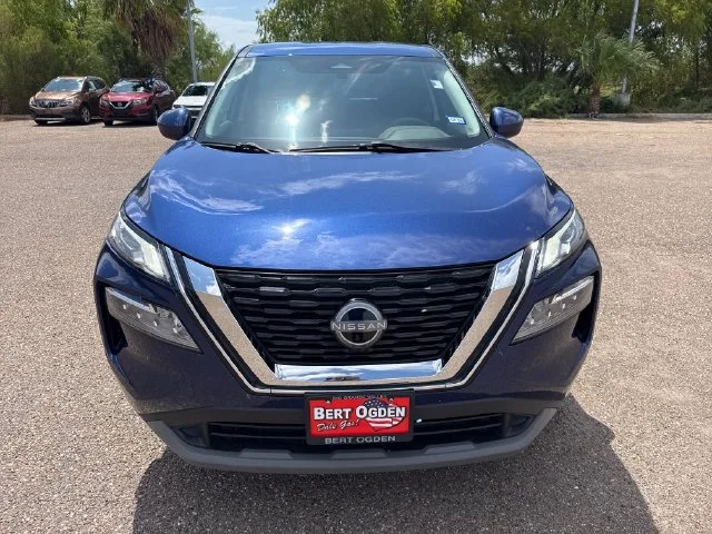 Used 2023 Blue Nissan SV image 2