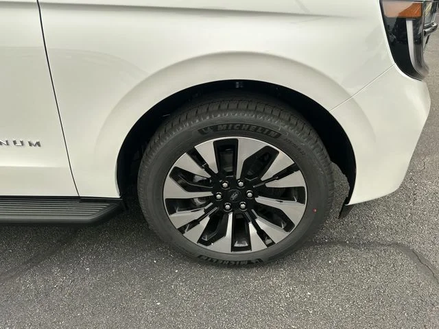 New 2027 Star White Metallic Tri-Coat Ford Platinum image 19