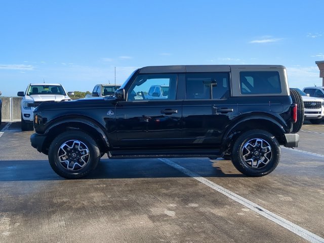 New 2026 Shadow Black Ford Outer Banks® image 108