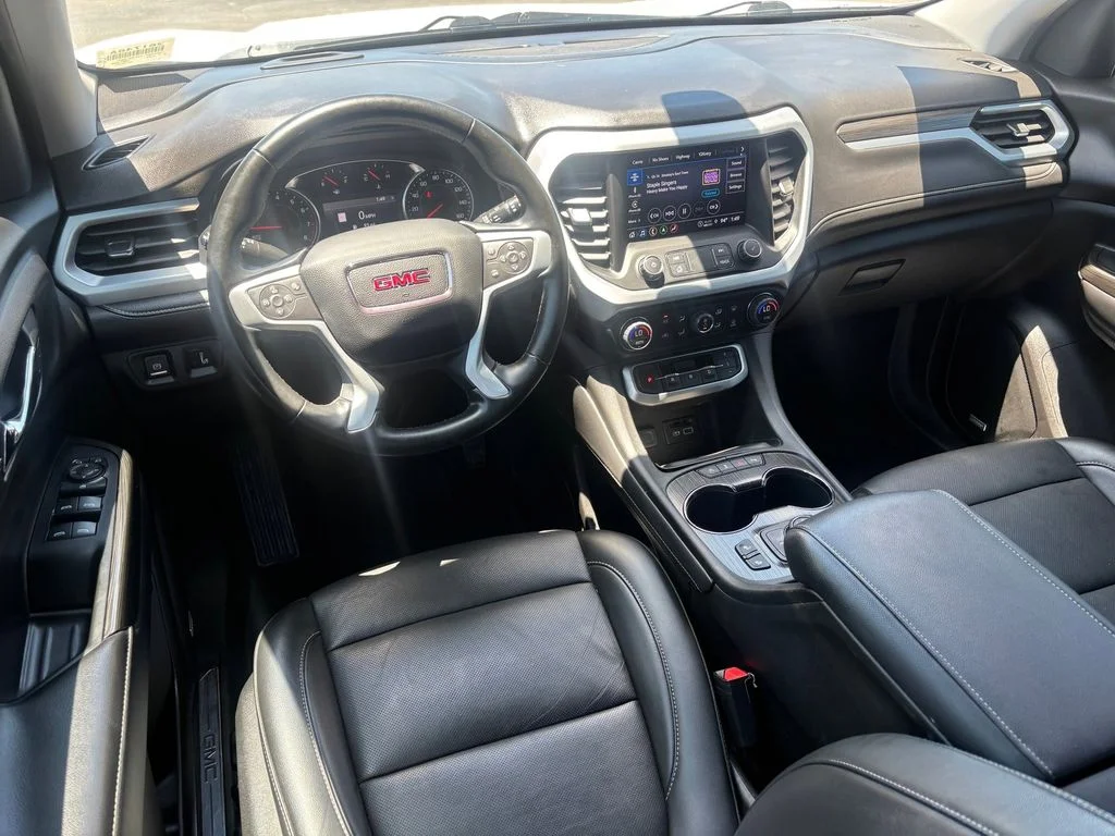 Used 2023 White GMC SLT image 27