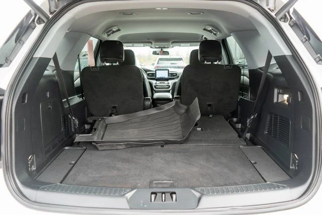 Used 2022 White Ford XLT image 10