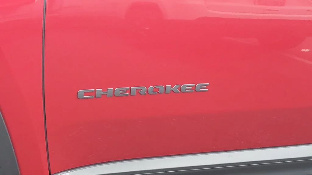 Used 2026 Red Jeep Limited image 8