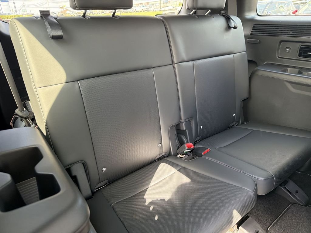 New 2026 Silver Hyundai SEL AWD image 23
