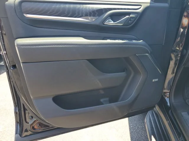 Used 2023 Onyx Black GMC Denali image 8